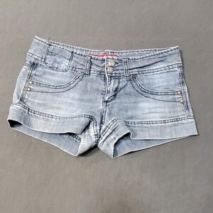 Freestyle Revolution Womens Light Wash Denim Booty Shorts Size 7 Y2K Cuffed 2in